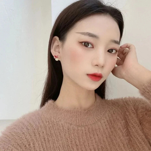 Dainty Gold Minnie Mouse Bow Stud Earrings Minnie Gold & Red Polka Dot Studs - Picture 6 of 9